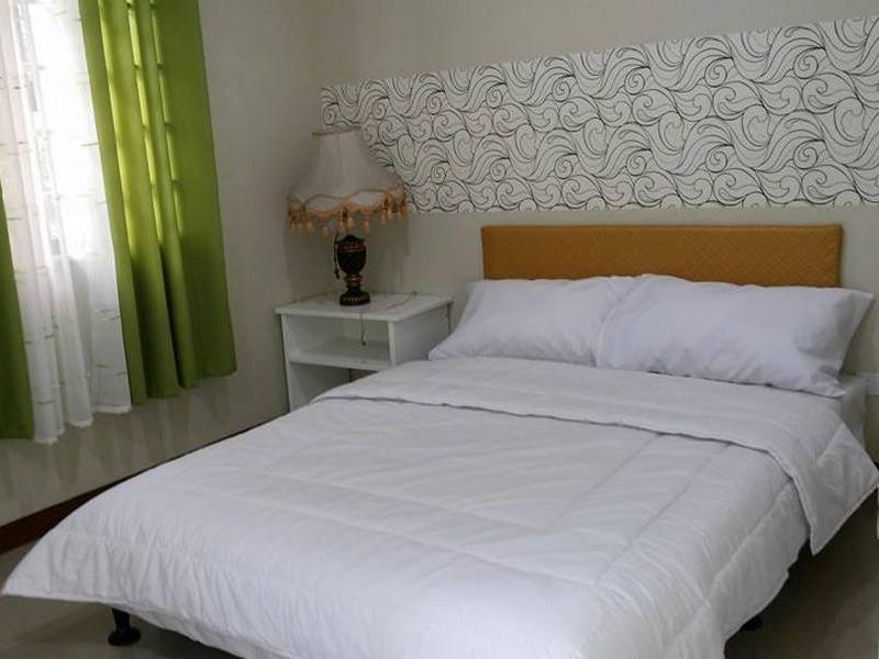 Big M Condotel Las Piñas Esterno foto